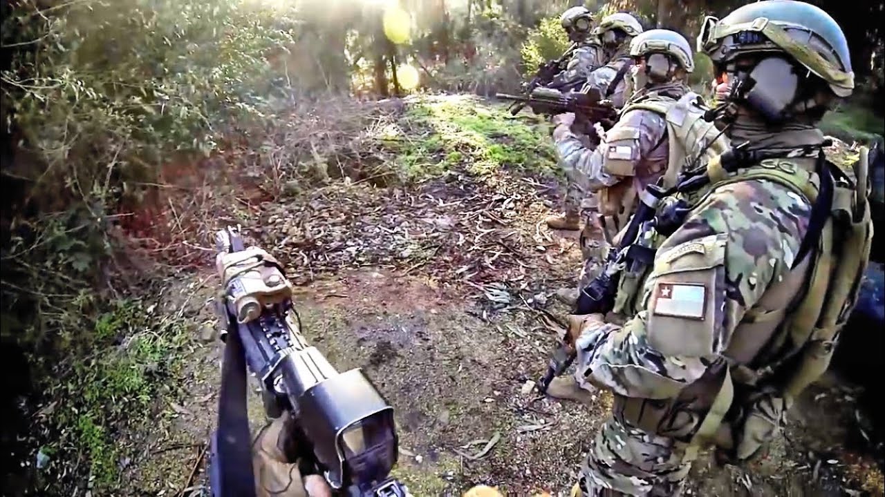 Comando de Fuerzas Especiales (COMFUES) Armada de Chile.