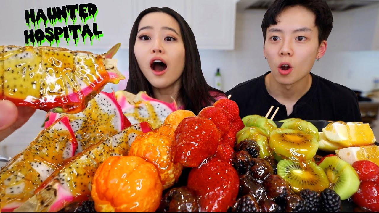 TANGHULU CANDIED FRUITS! Dragon Fruit + Tangerine + Strawberries + Kiwi MUKBANG