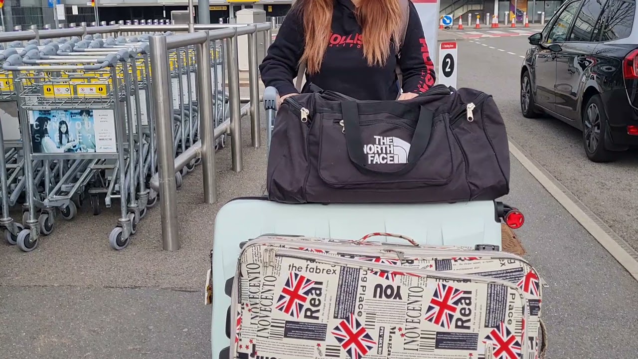 Natasha's flying back to Philippines 🇵🇭 from London
