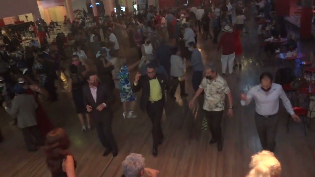 Son Cubano Las Muñecas del Cha Cha Cha Salòn Los Àngeles