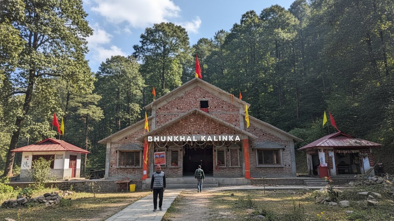 Surkanda mata jesa ban rha yeh bhavya mandir 😍 