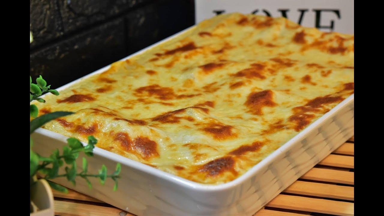 طريقة عمل لازانيا باللحم بطريقه سهله وبسيطه وطعم مميز  .. Lasagna with béchamel