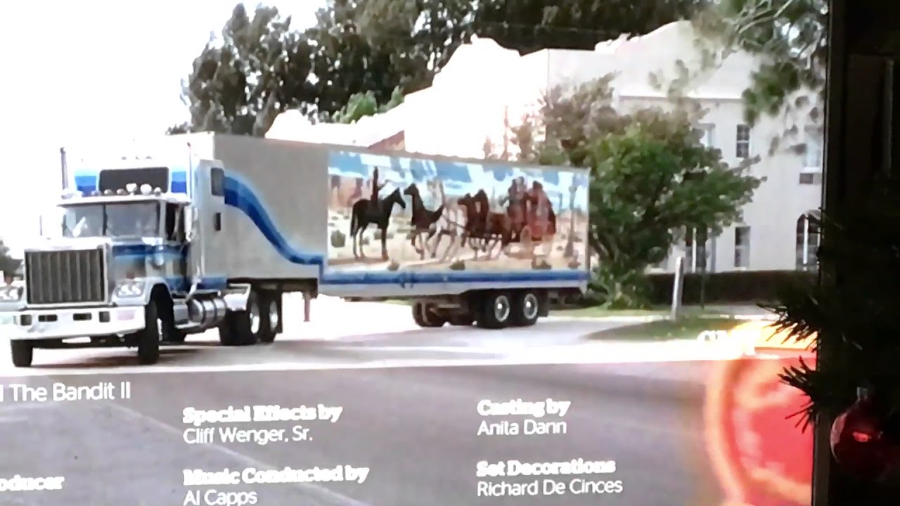 The ending of Smokey & The Bandit 2