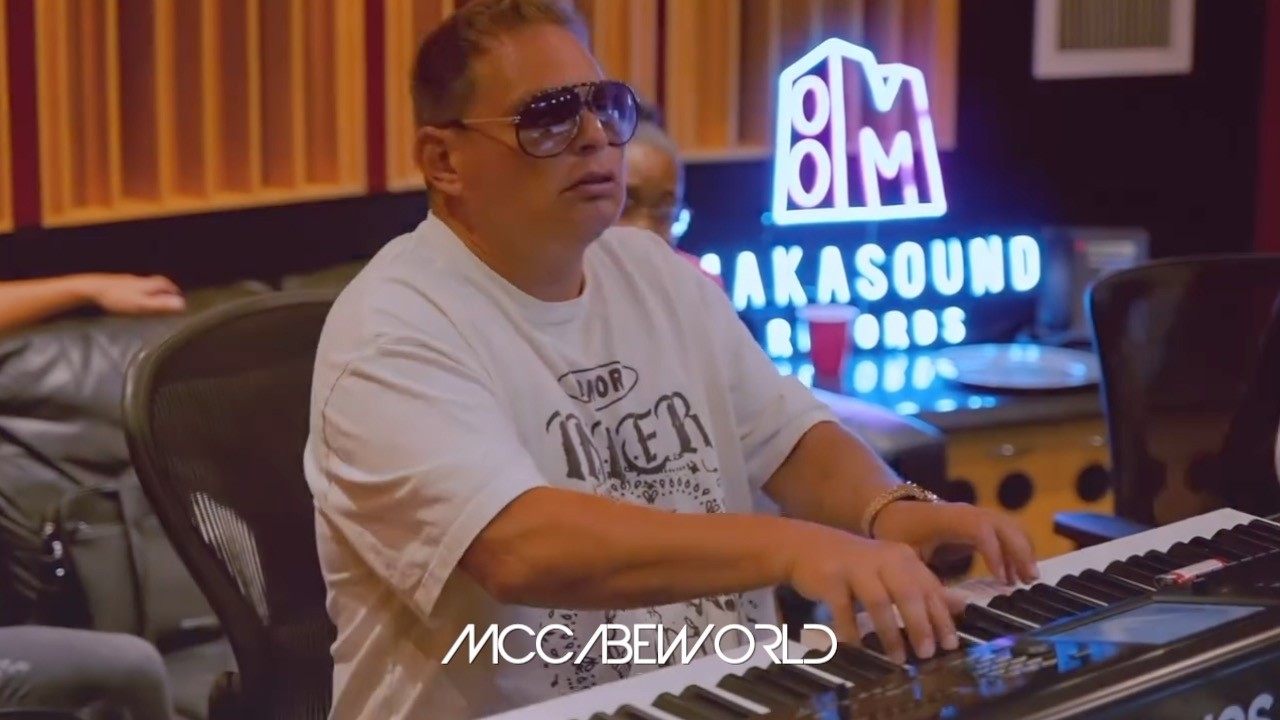 Scott Storch is back in the Studio with some Bangers!