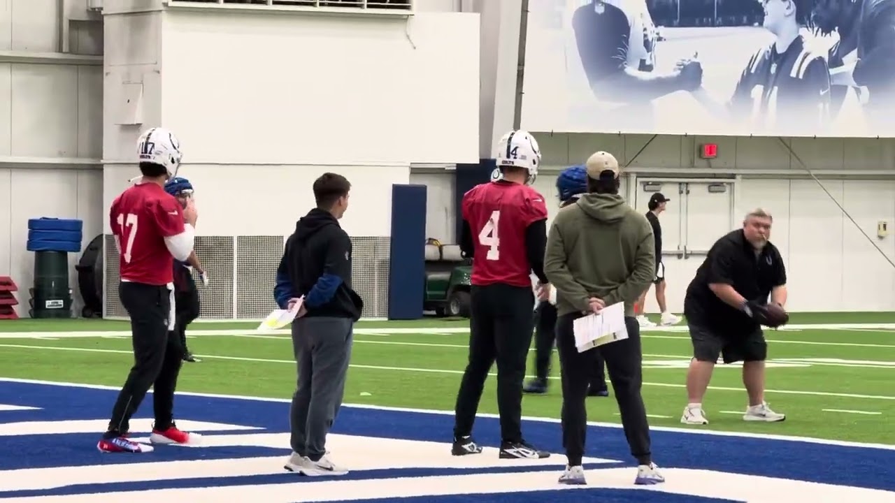 Indianapolis Colts - Daniel Jones unencumbered by fibula is warm-ups!