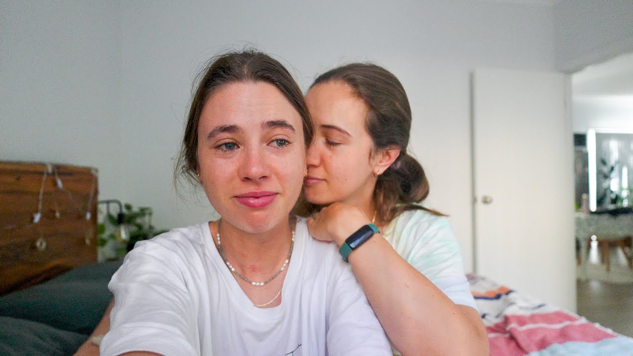 Галпалу предстоит операция, и мы переезжаем обратно к моим родителям.