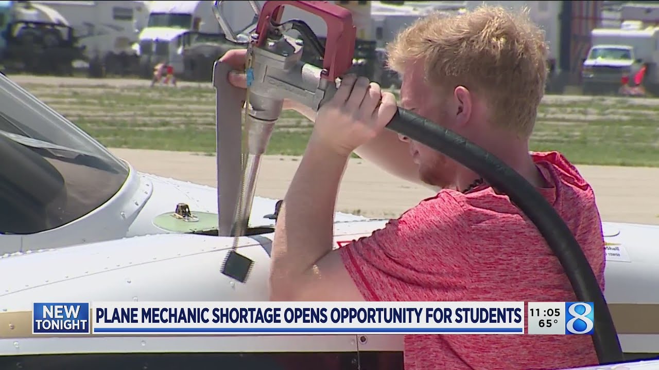 Airplane mechanic shortage opens opportunities for students