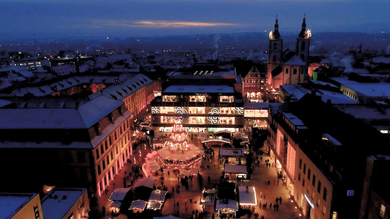 Weihnachtsmarkt in Fulda - Stockfootage Luftaufnahmen Aerial 4K