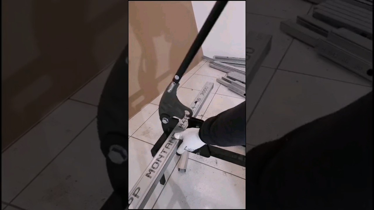 COUPER UN MONTANT AVEC LA GUILLOTINE EDMA