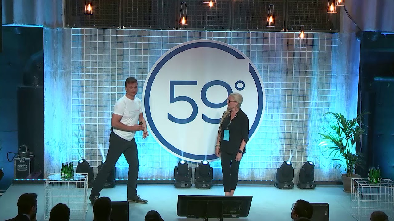 Reverse pitch: Investors on stage