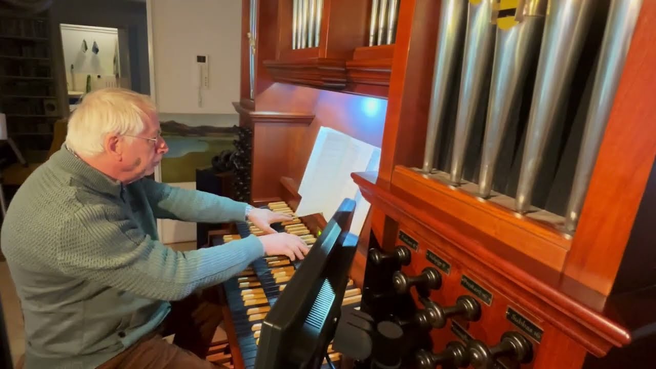 René Witte speelt: Gij Bethanië, Ouderenkoorbundel nr 67 (1983) HAZEA uit 1933 bundel nr 44.