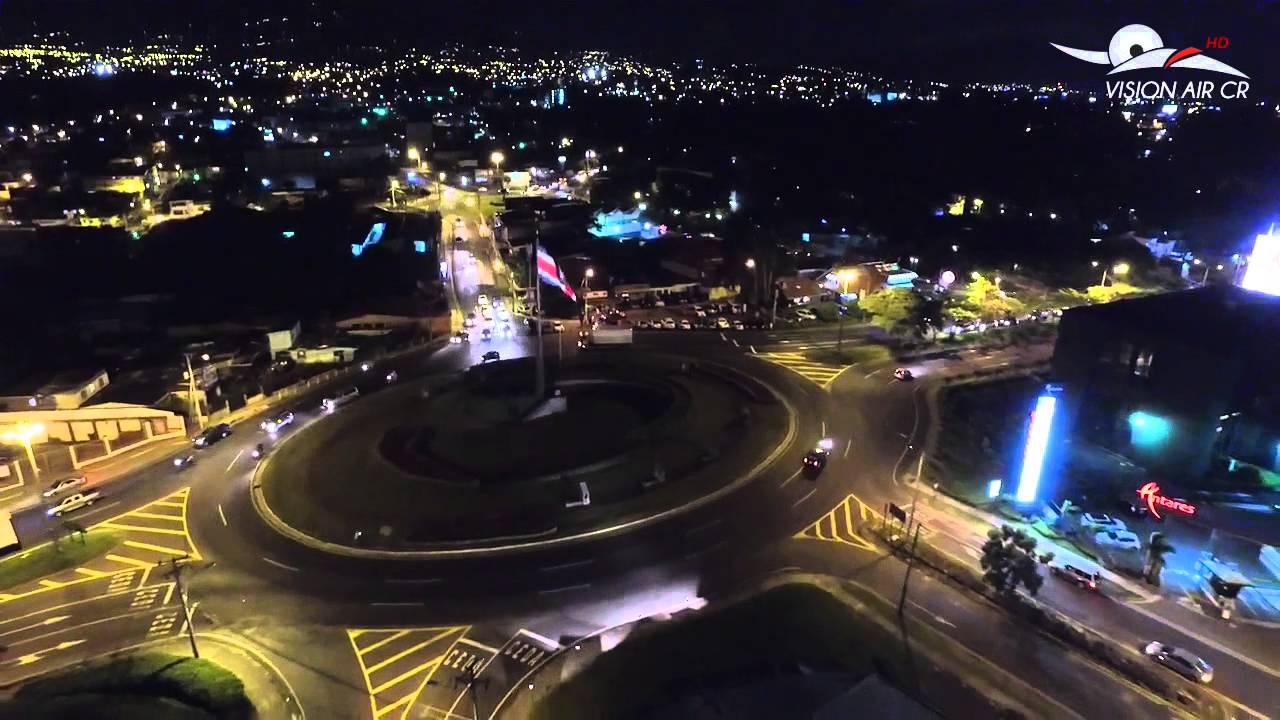 Monumentos Historicos Costa Rica de Noche