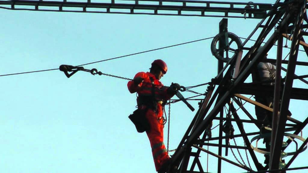 LAVORO D'ALTA TENSIONE