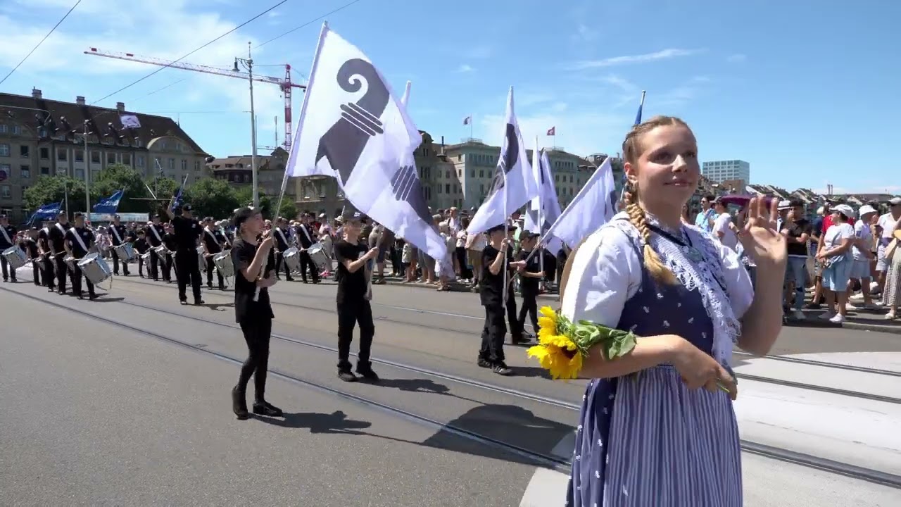Tattoo Marschparade mit Drehorgeln am 12 Juli 2025