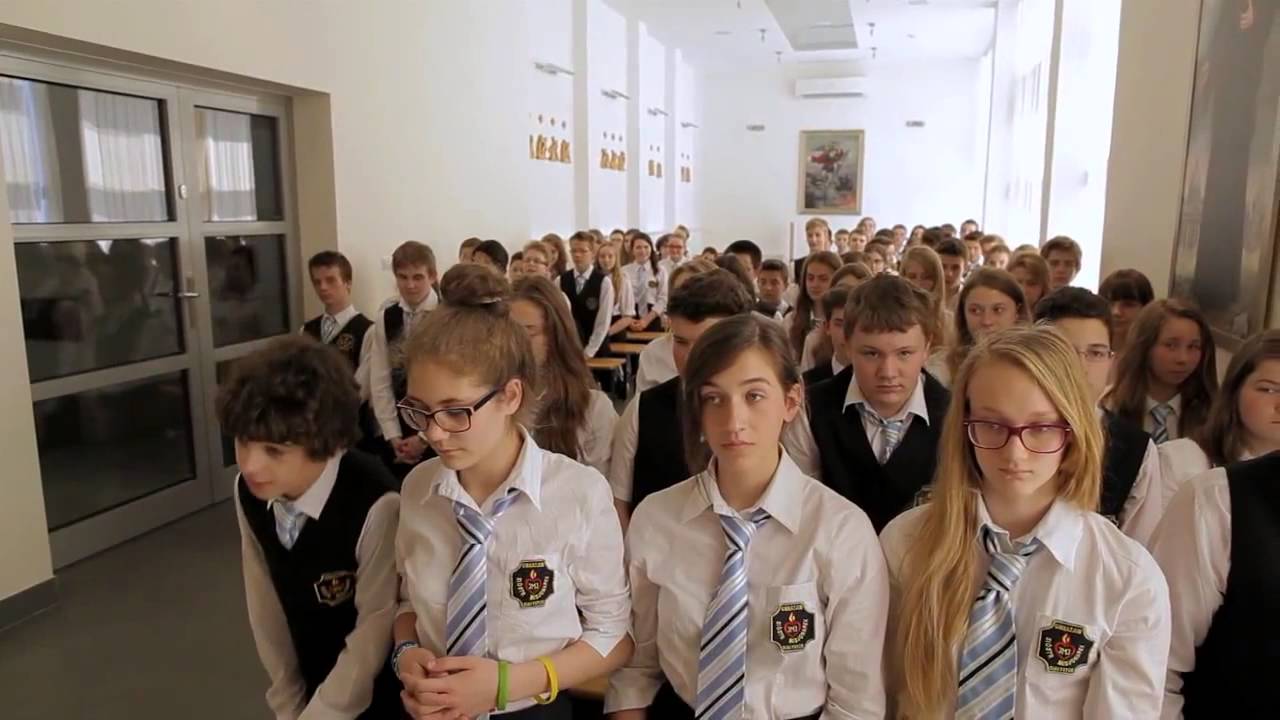 Szkoła Sióstr Misjonarek Świętej Rodziny w Białymstoku - film promocyjny
