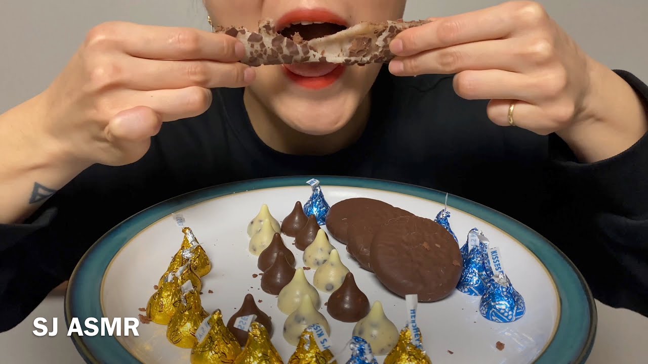 ASMR MOCHI & HERSHEY'S CHOCOLATE EATING SOUND MUKBANG 찰떡파이 허쉬 리얼사운드 먹방 NO TALKING
