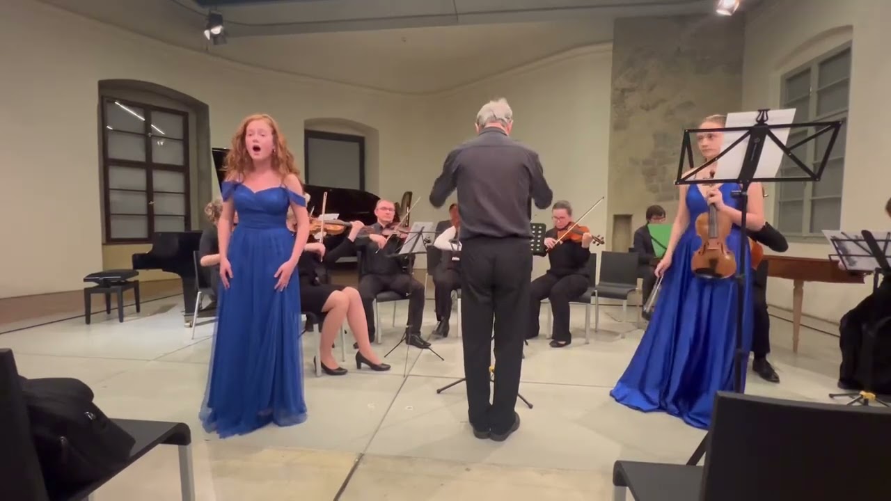 A. Vivaldi - Domine Deus from Gloria | Veronika Vahalová - soprano | Klára Konečná - violin