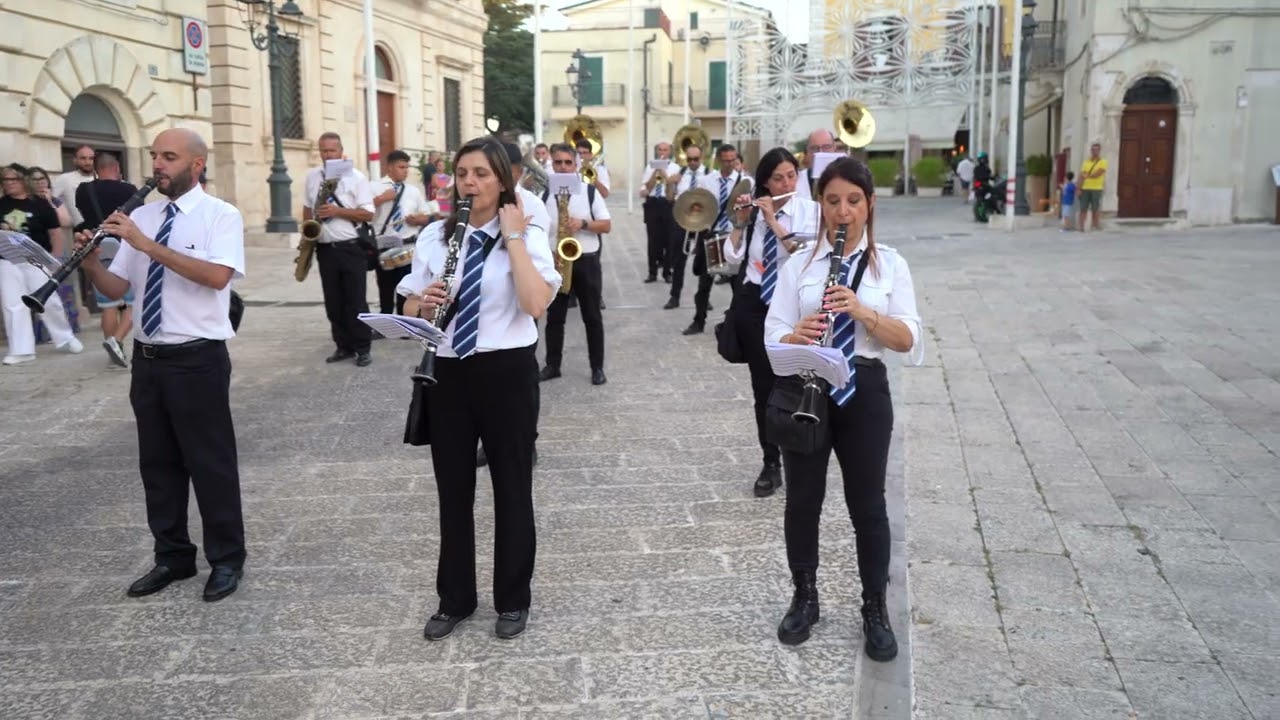 Banda di Cassano delle Murge - Marcia Gli amici di minori - Apertura festa a Cassano Murge 23/7/25