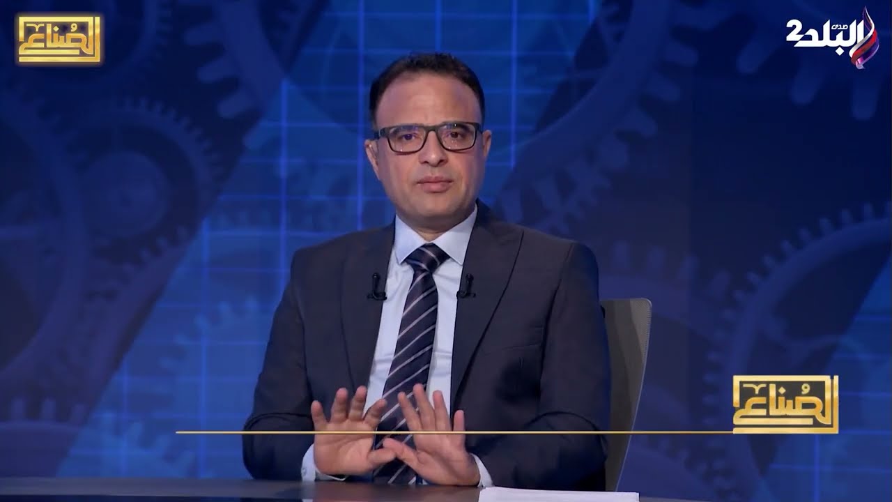 مصر هى المبتدا وهى من تصنع الخبر
