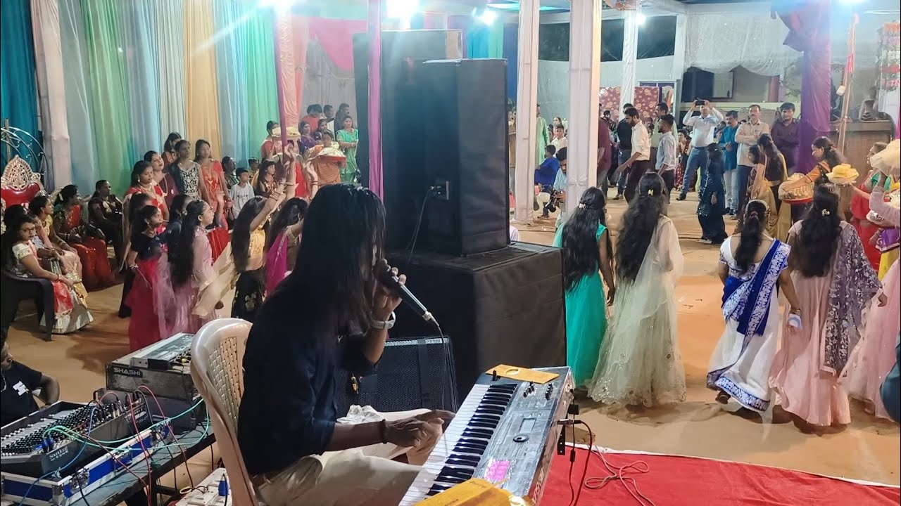 આજ મોસાળુ મોસાળુ કિયા ગામનુ..mosadu🎼💫🔥🎤 desi gujrati Gamthi garba.. live show 🔥