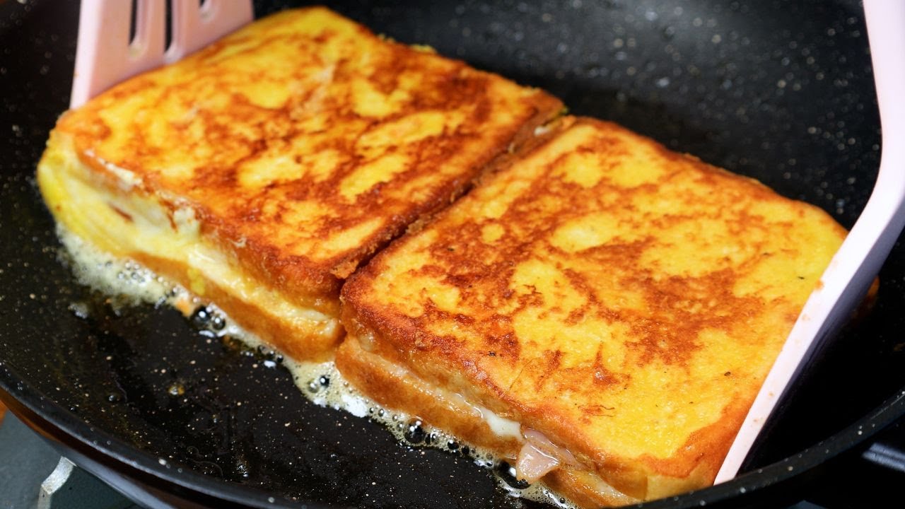 Быстрый завтрак готов за считанные минуты! Вкусные французские тосты с ветчиной и сыром