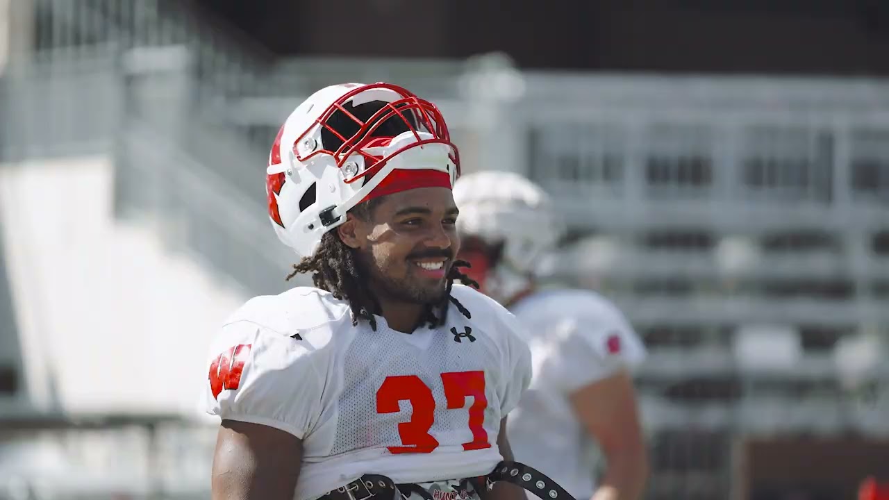 Wisconsin Football: (WI)red with Riley Nowakowski