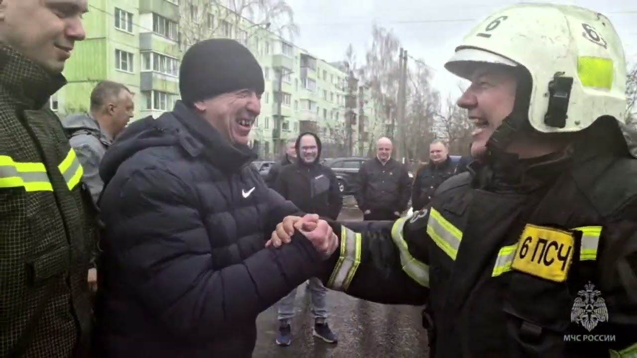 31 год в огненной профессии! Коллеги Алексея Шоличева поблагодарили за службу!