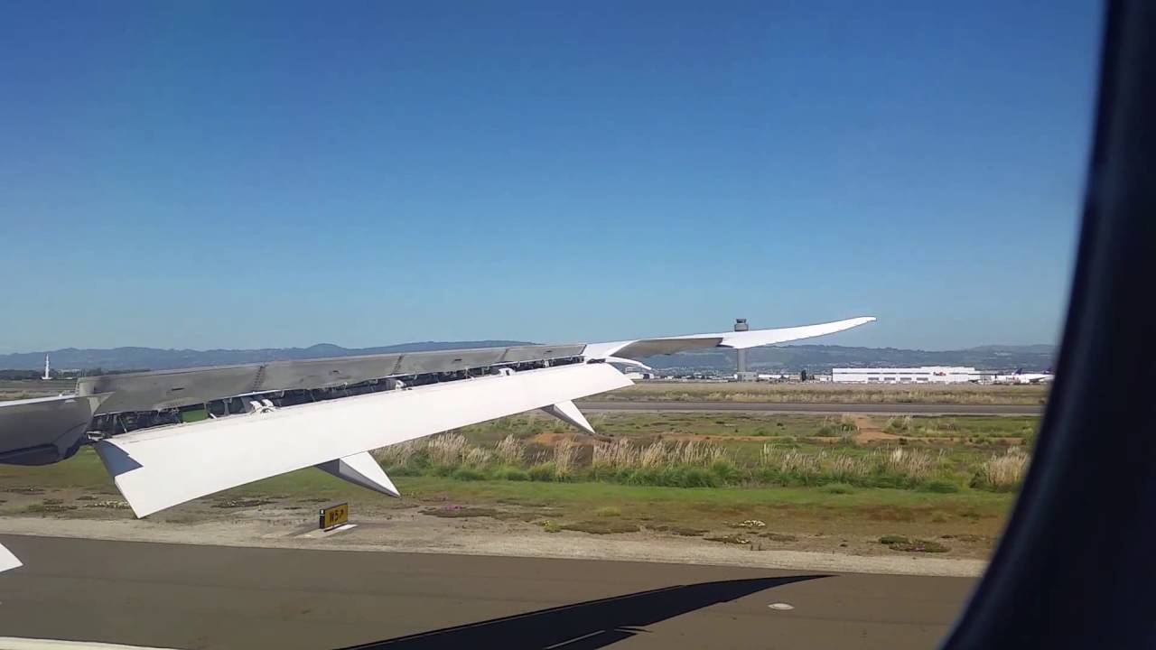 Norwegian 787-8 Approach, Landing, and Taxi at Oakland (OAK)