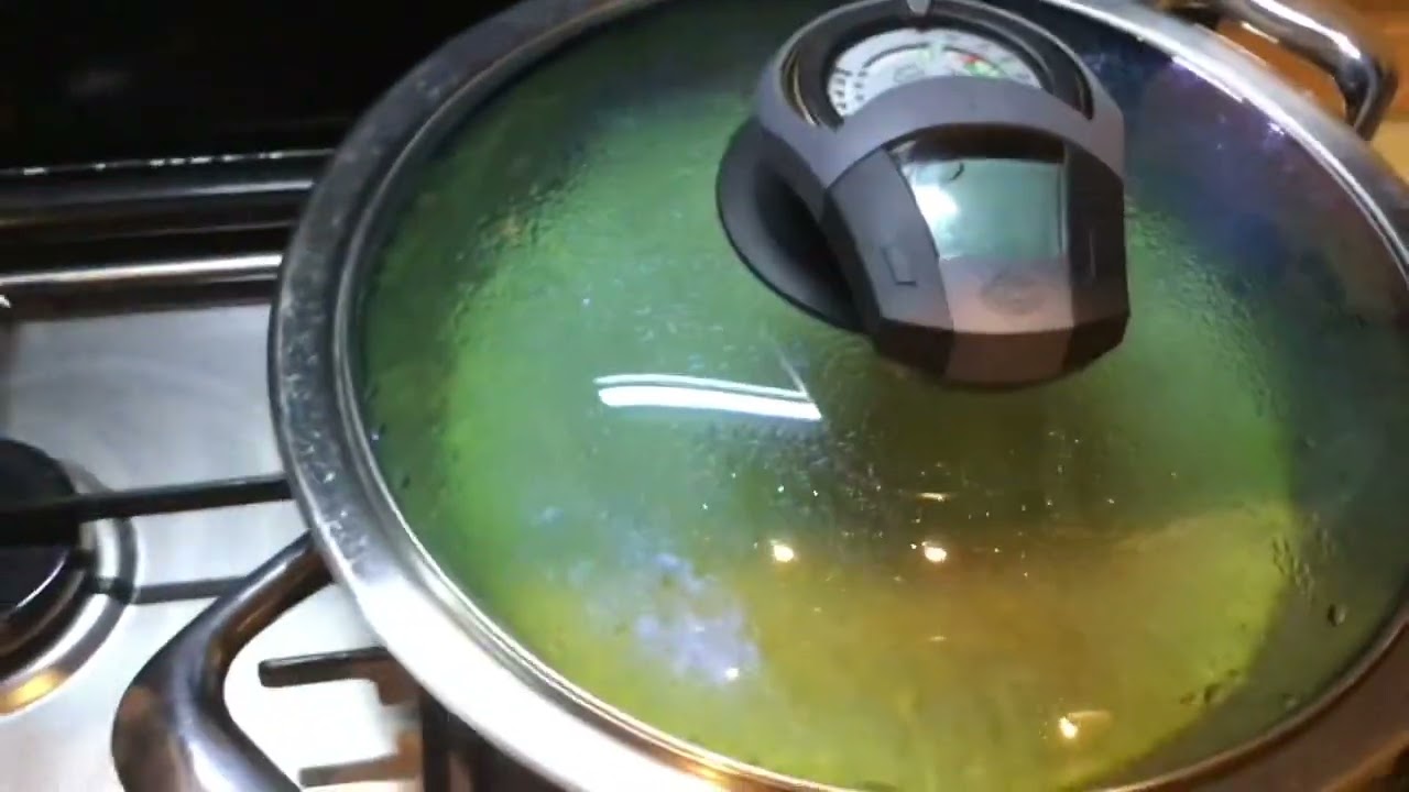 Frittata con padella arcobaleno