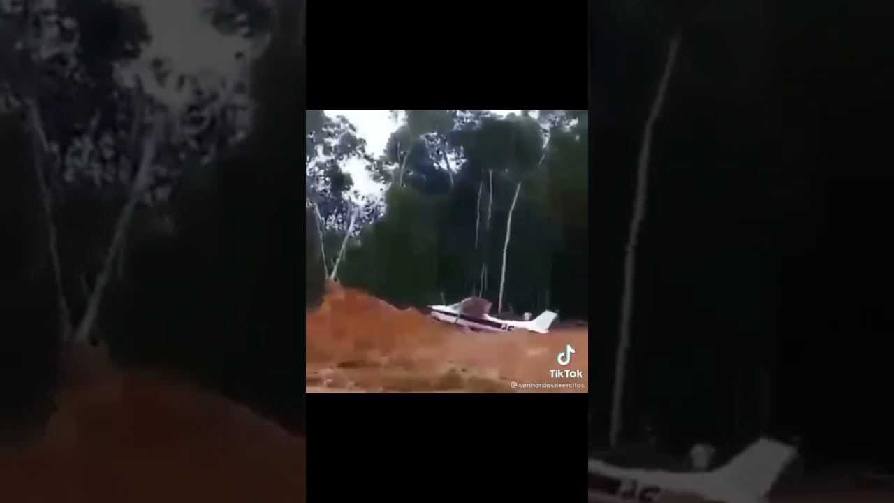 Plane Crash while landing on Jungle Airstrip