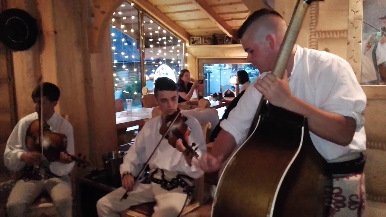 Koncert Kapeli Góralskiej w Karcmie Muzykanckiej w Zakopanem