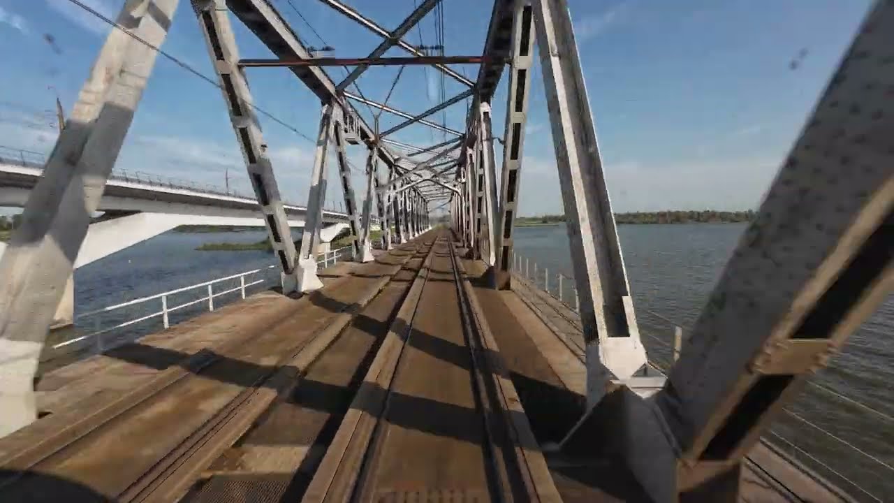 Поездка с машинистом поезда из Розендаля в Харлем. (Без спидометра)