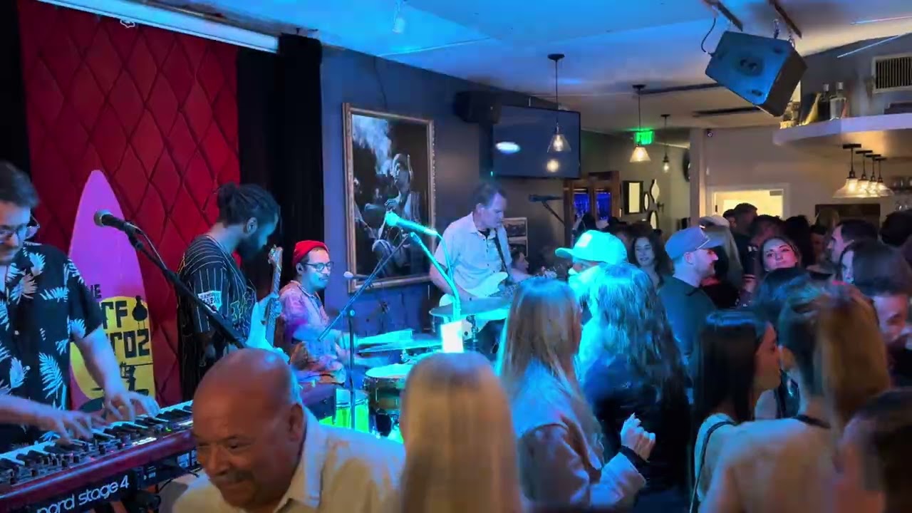Surfin' Safari - The Beach Boys Cover