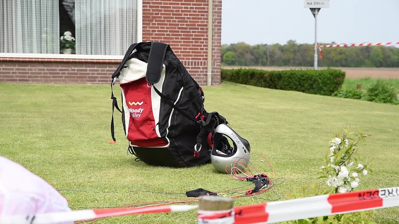 Paraglider stort neer in voortuin Biest-Houtakker