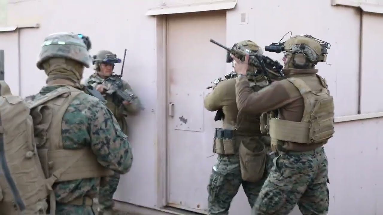 Urban Ops with U.S. Marines of 3rd Light Armored Reconnaissance Battalion