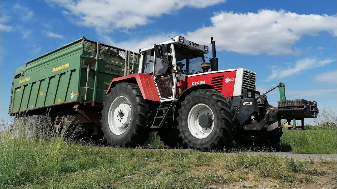 Steyr 8165 Turbo & Brantner Stabilator mit John Deere 8600i am Gras häckseln 2020 UNCUT SOUND / ASR