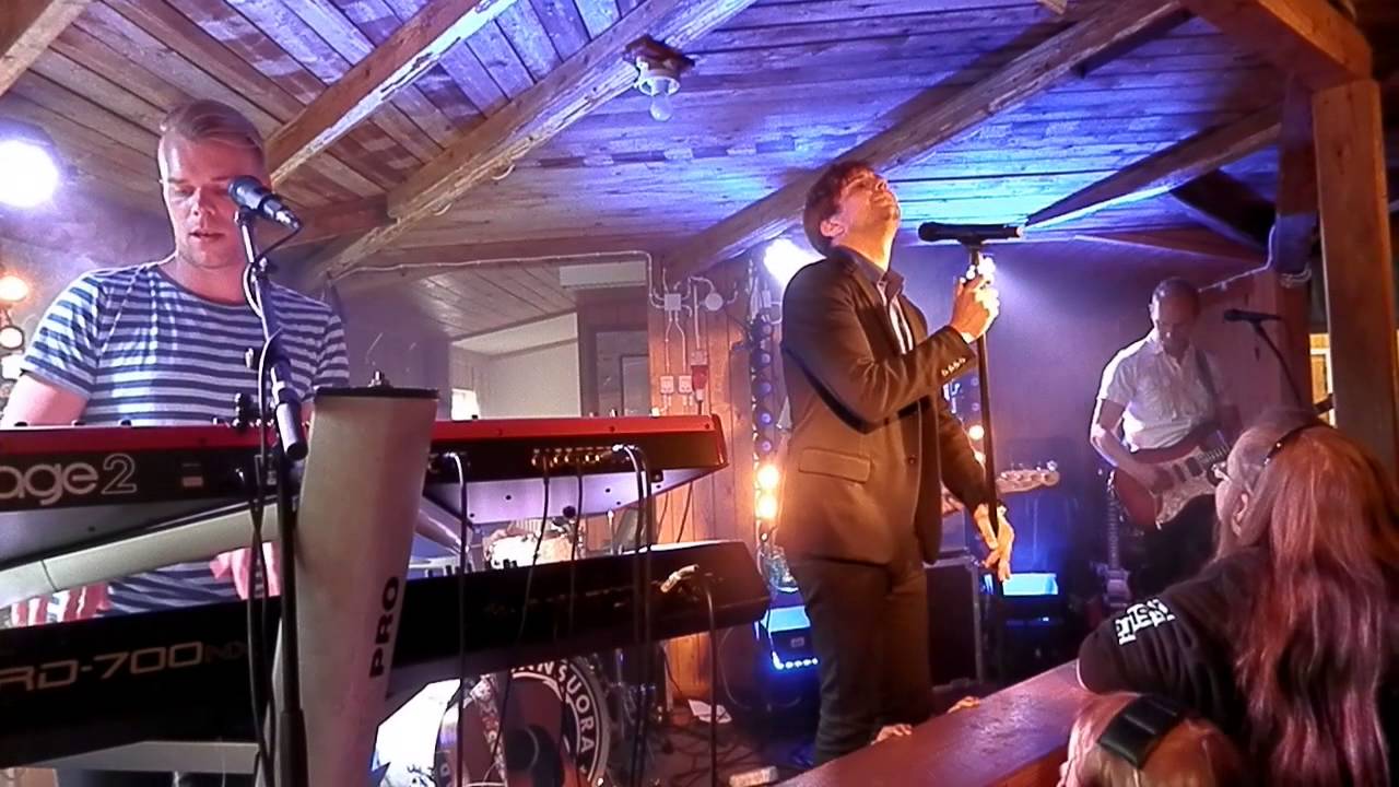 Neljänsuora - You never can tell
