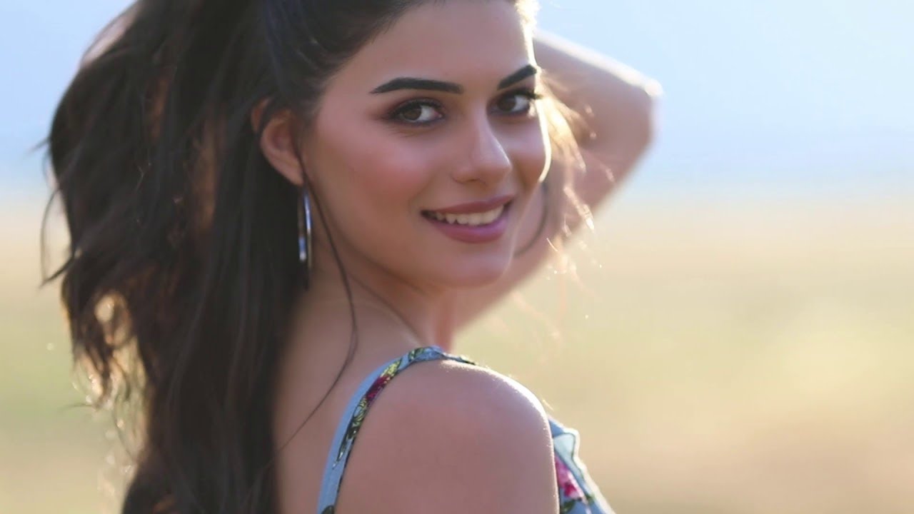 Zoya Baraghamyan - Nayvacqt (2021)