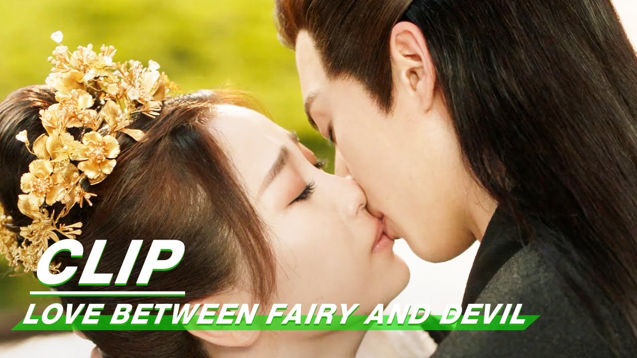 Qingcang and Xiyun share a final kiss | Love Between Fairy and Devil EP35 | 苍兰诀 | iQIYI