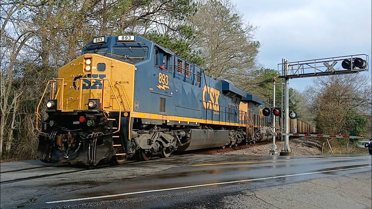 CSXT 893 Leads CSX Train R648 Across South Beltline Blvd On The Eastover Subdivision 