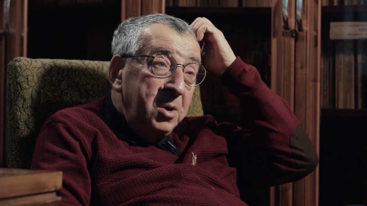 Александр Яковлевич Ливергант - главный редактор журнала 