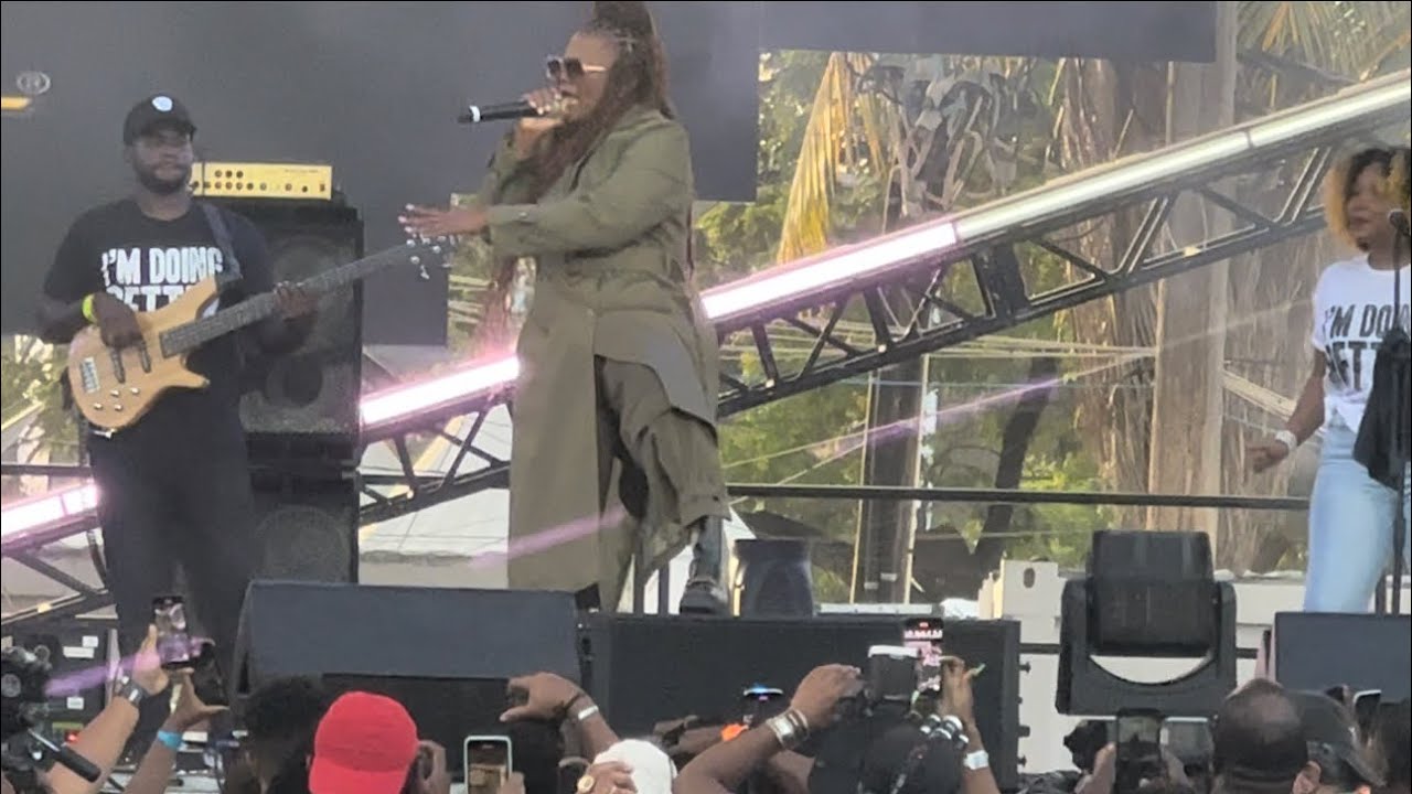 Lady Saw/ Minister Marion Hall Ruff Up Reggae Sumfest with an unorthodox Style, Live Performance