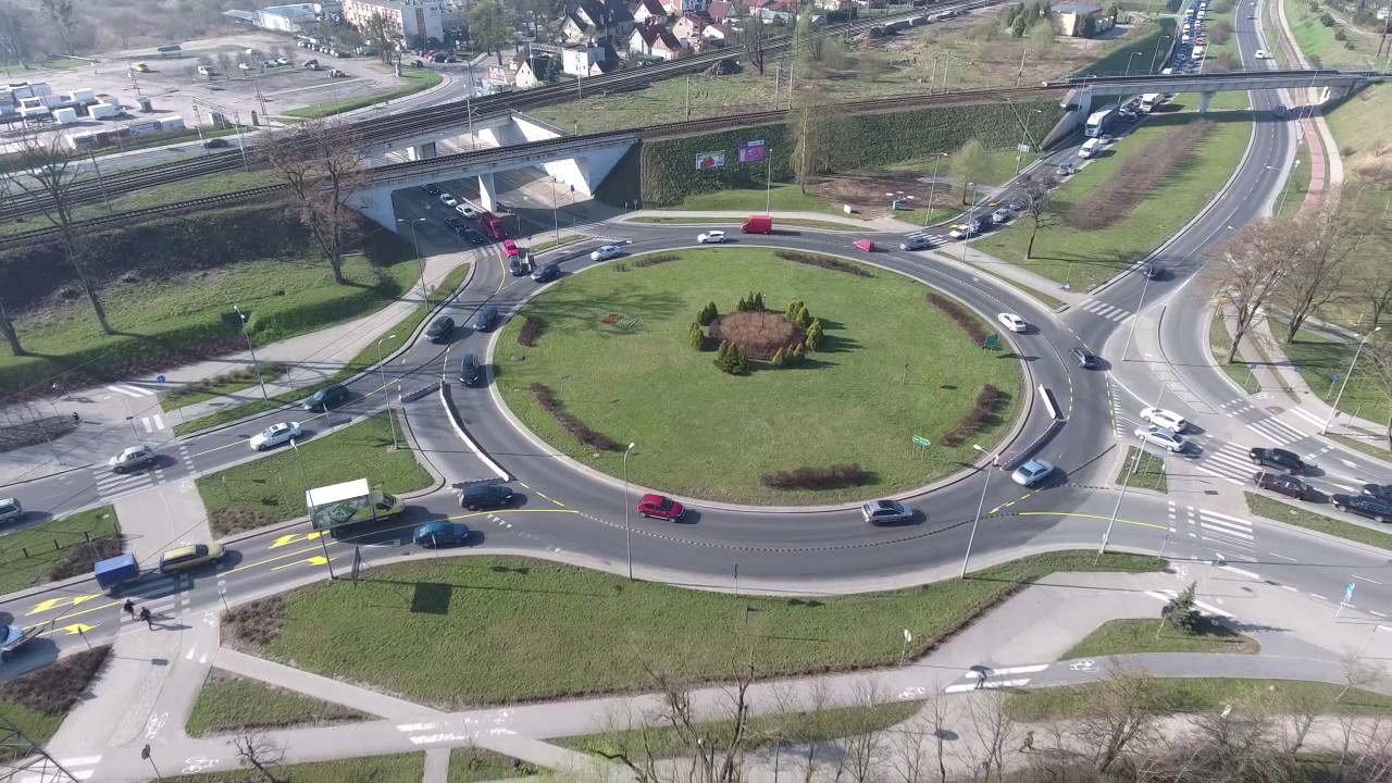 Rondo turbinowe koło Jeziora Długiego w Olsztynie