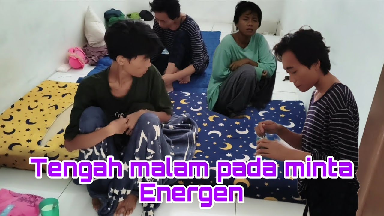 Tengah malam pada gak bisa tidur lapar 