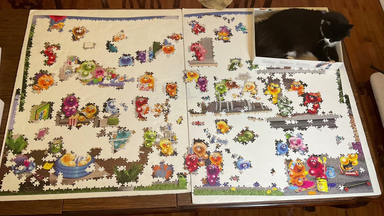 Ravensburger Gelini Dollhouse 5000 Piece Puzzle Part 1