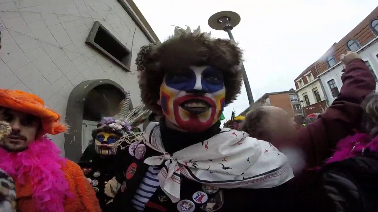 CARNAVAL DE DUNKERQUE 2020 / vue de berguenard chez les musiciens et les bande