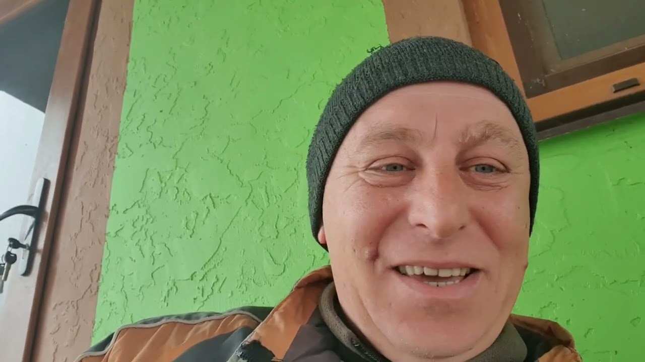 Коли обрізати персик.? 