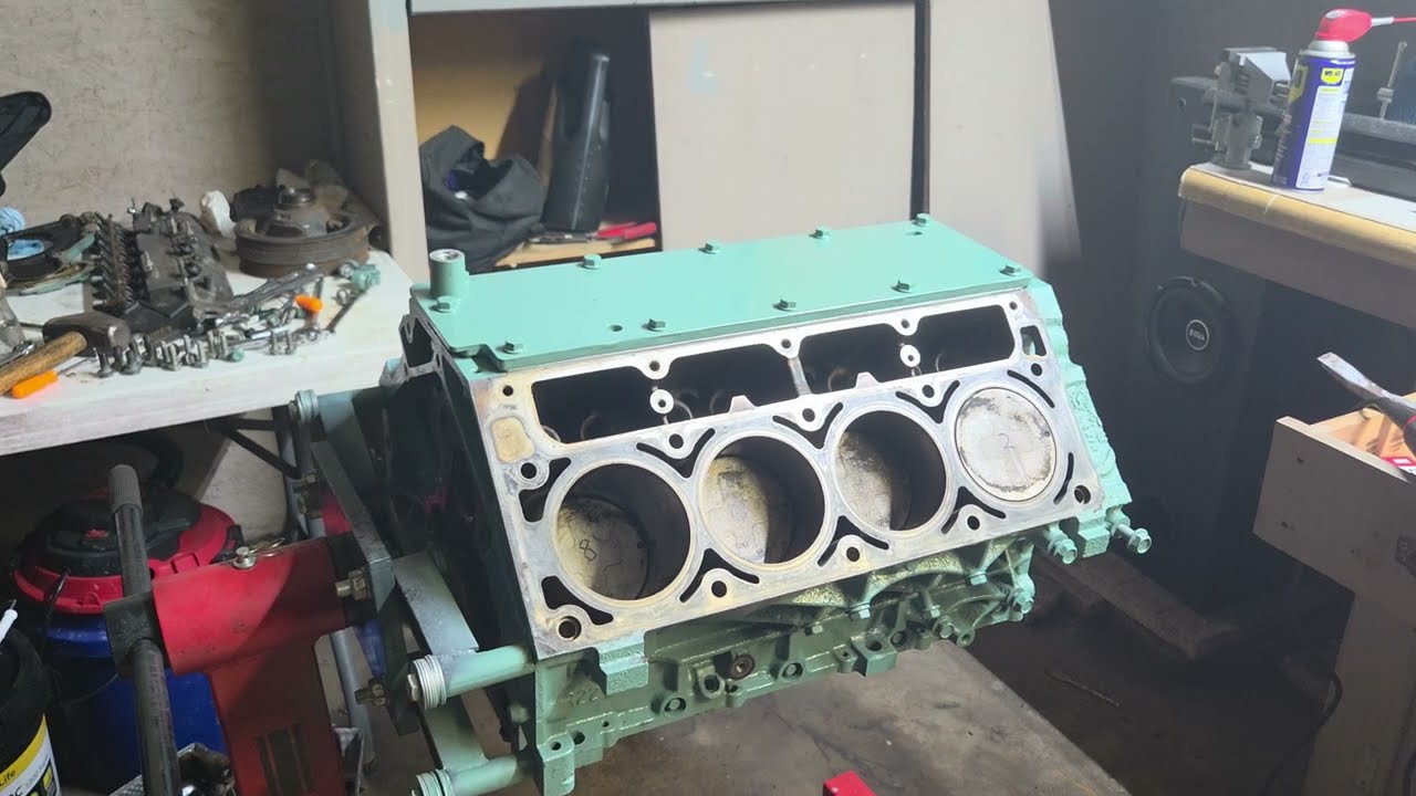 LS Ly5 Bottom End Removal part 1