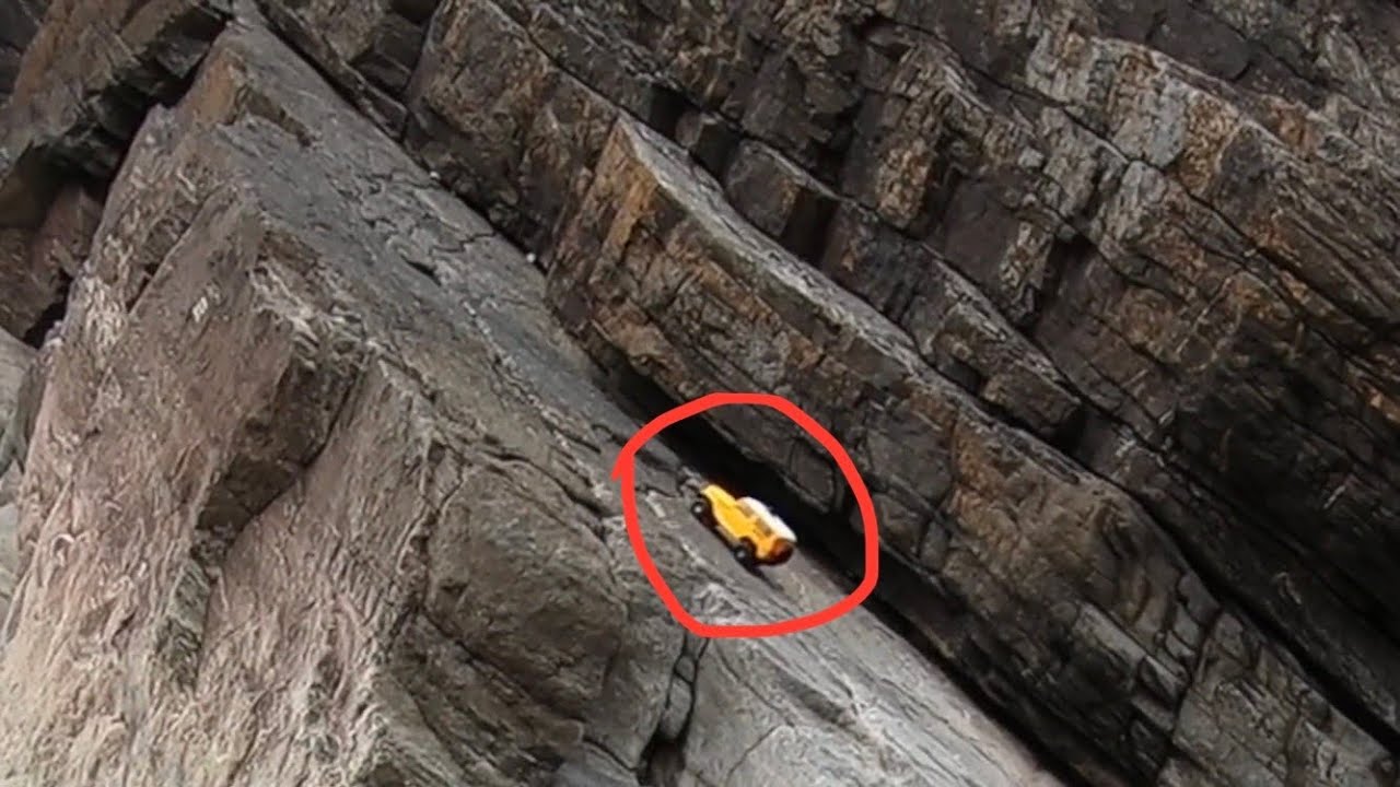 RC CRAWLER VS Cliff | Traxxas TRX4 insane cliff ascent