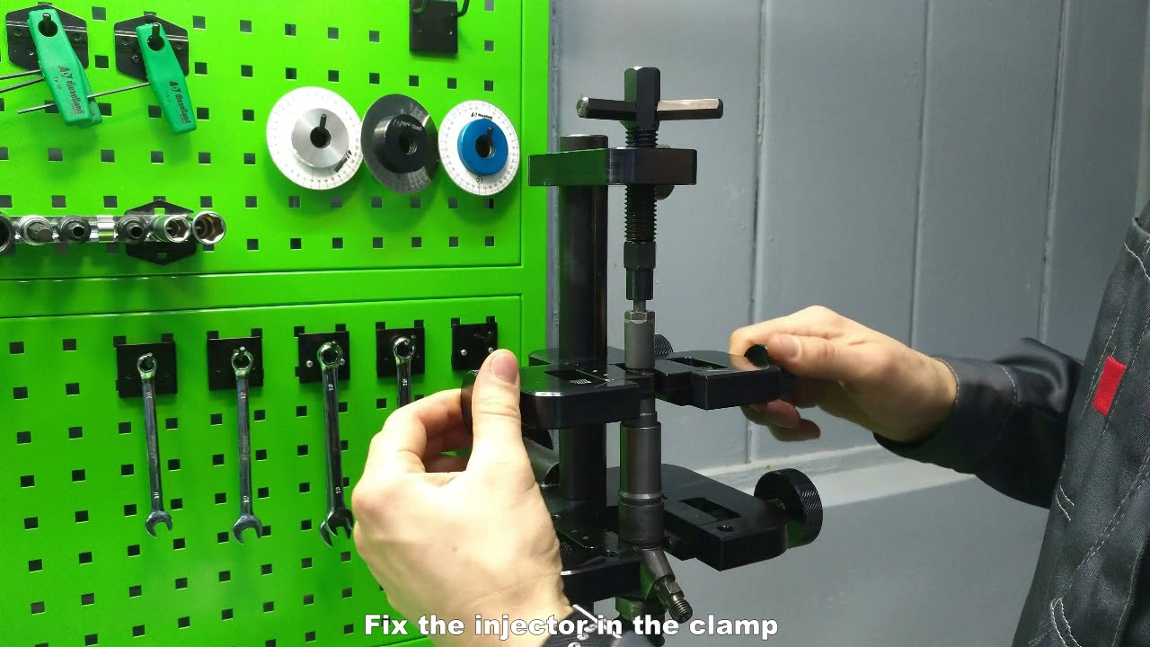 DL- UNI 50050. Set of keys for tightening the nozzle nut of CR injectors